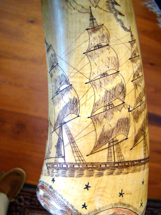 A rare and unbelievably beautiful American polycrome decorated and sailor carved patriotic powder horn circa 1810-1830 — image 2